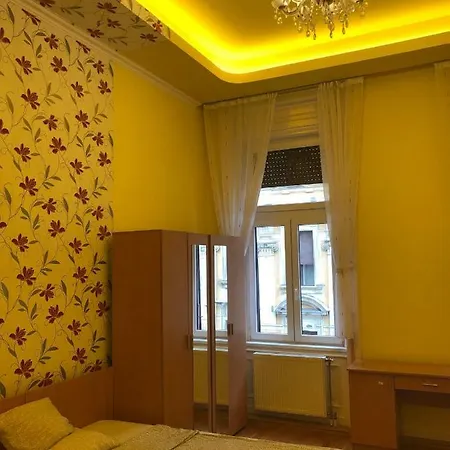 Casa Mondo * Budapest